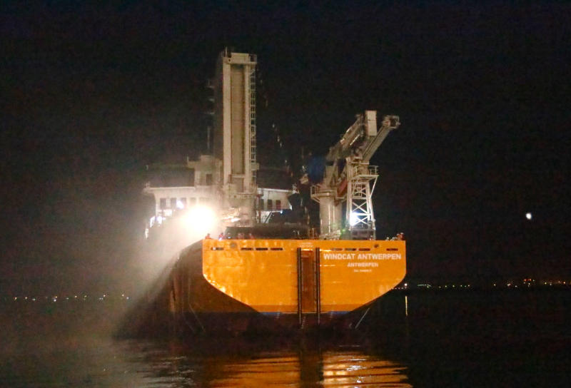 Công ty Đóng tàu Hạ Long hạ thủy thành công tàu CSOV 8720 – YN552208: Mở đầu một năm mới nhiều kỳ vọng